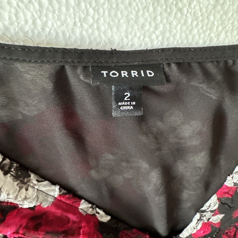 Torrid Womens Floral‎ Fairy Grunge Babydoll Top Size 2 Black Witchy Artsy Sheer - Picture 5 of 7